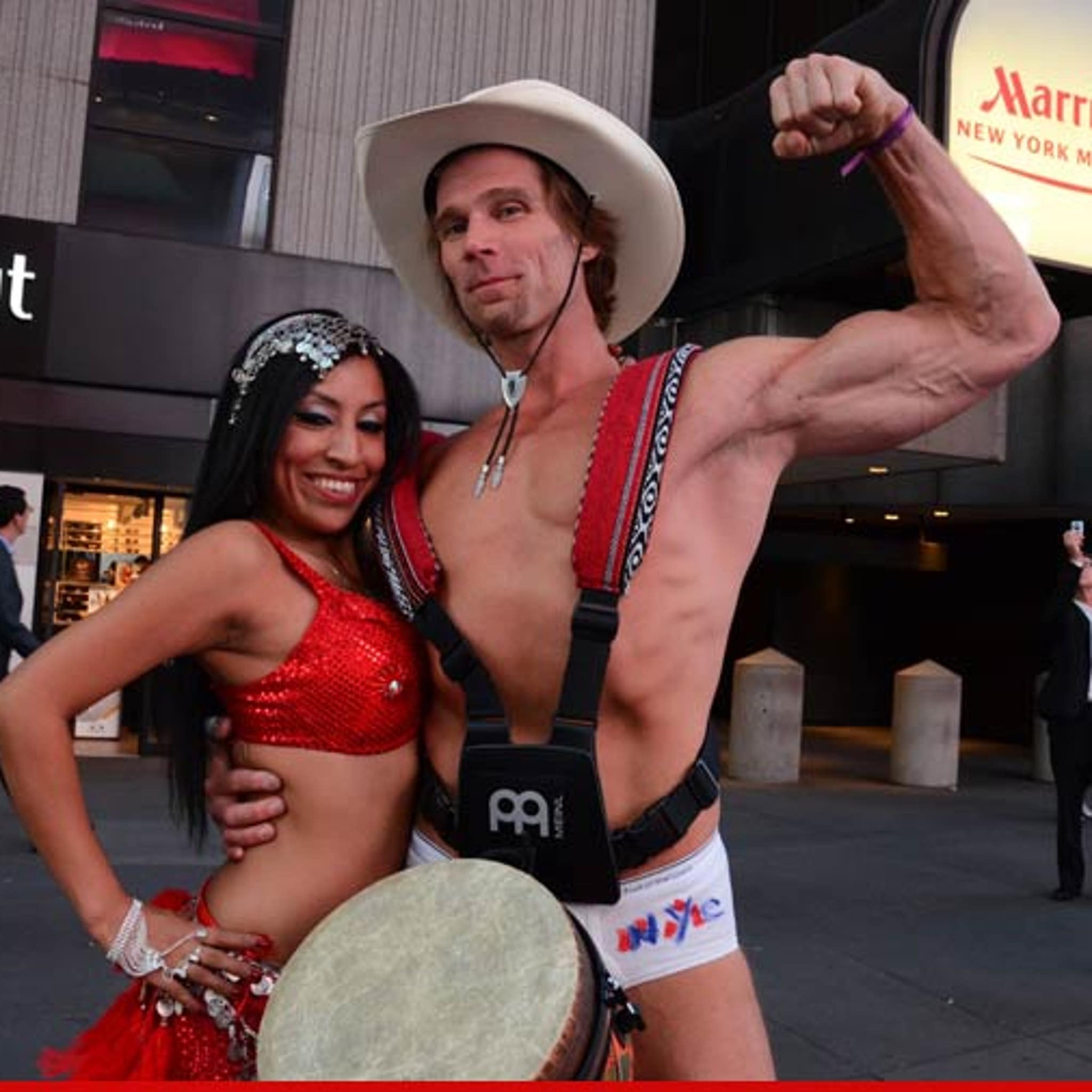 The Naked Cowboy -- Im Gettin Married ..