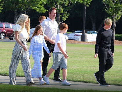 Kim Zolciak and Kroy Biermann Take Kids To Church