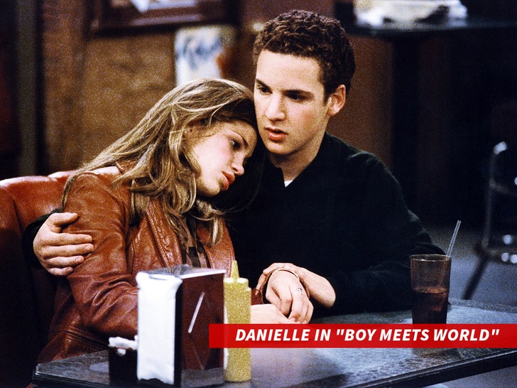 Danielle Fishel in Boy Meets World everett 1