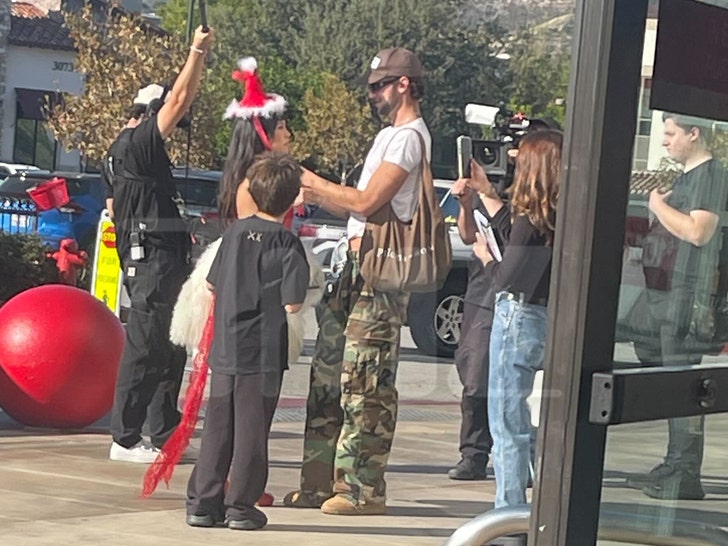 Kourtney Kardashian and her son on a commercial tmz wm 2
