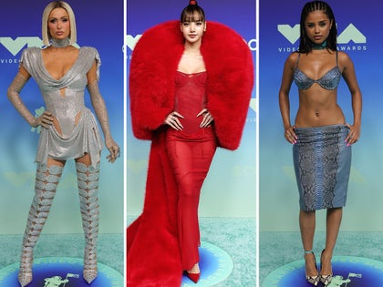 0927-MTV-VMAs-Arrivals-PRIMARY-7