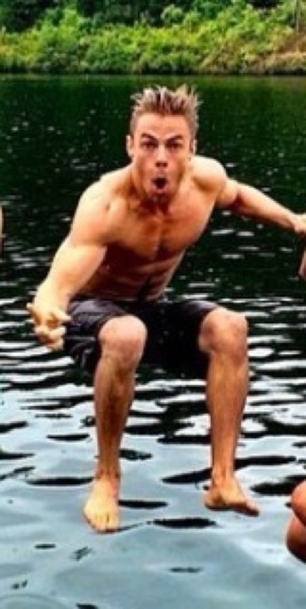 1206_derek_hough_shirtless05