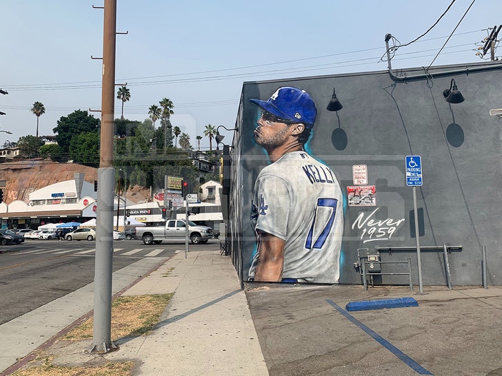 pic Joe Kelly Mural l a dodgers joe kelly visits epic
