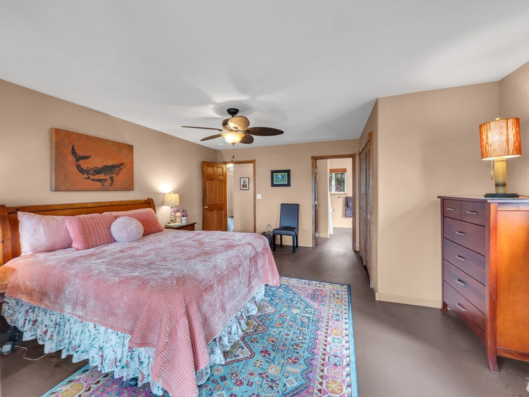 Roseanne Barr Home 15