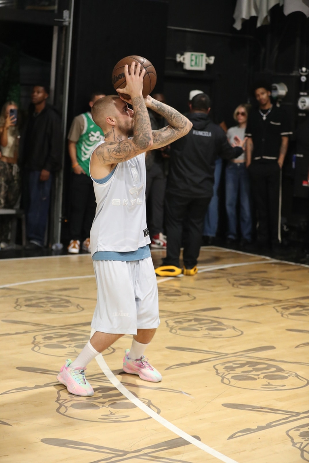 Justin-Bieber-Team-SKYLRK- 1