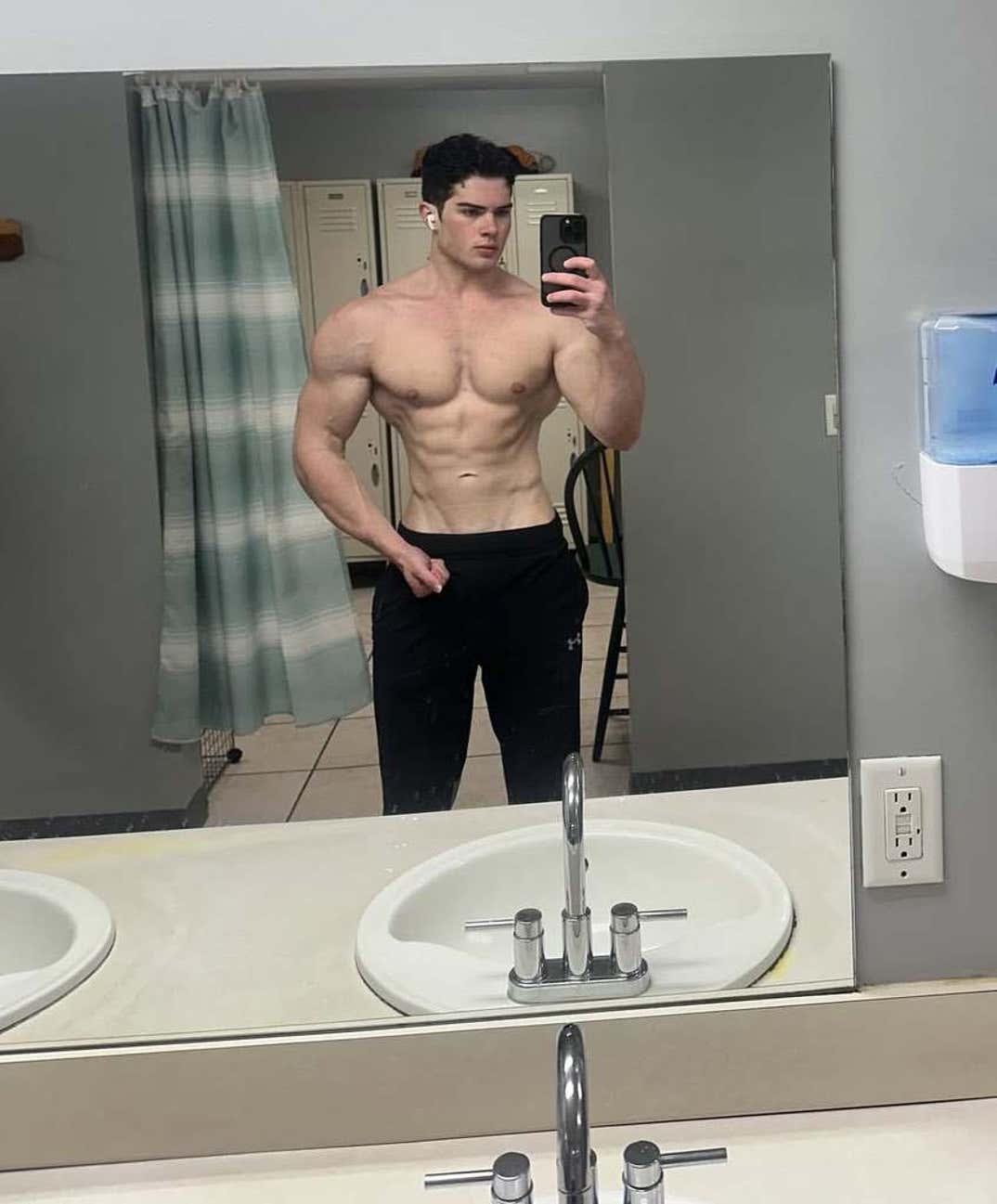 Clavicular Hot Shots 4